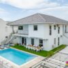 Luxury Living on the Caribbean Sea: Discover this Exclusive Villa with Apartment and 2 Pools in Vista Royal, Curaçao